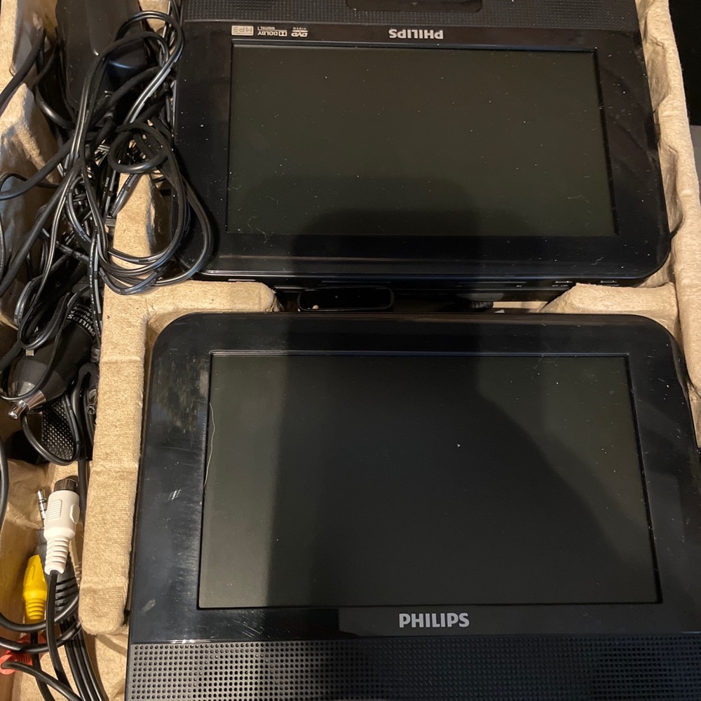 Phillips portable DVD player